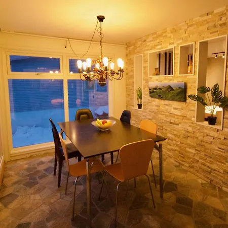 Trivelig I Rolige, Bynaere Omgivelser * Tromsø