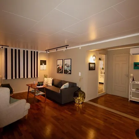 Appartement Trivelig I Rolige, Bynaere Omgivelser *